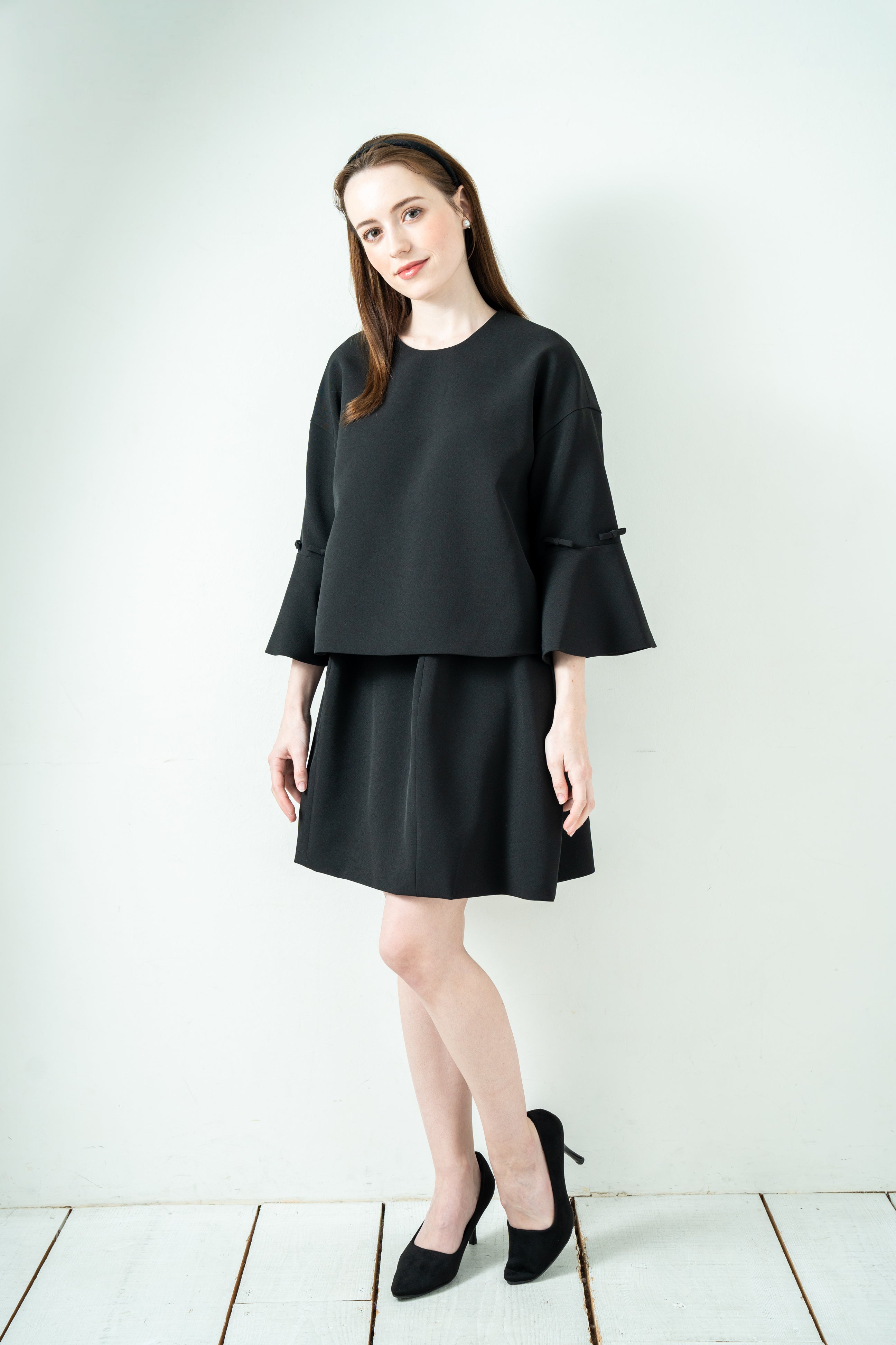 【予約】FLARE SLEEVE BLOUSE